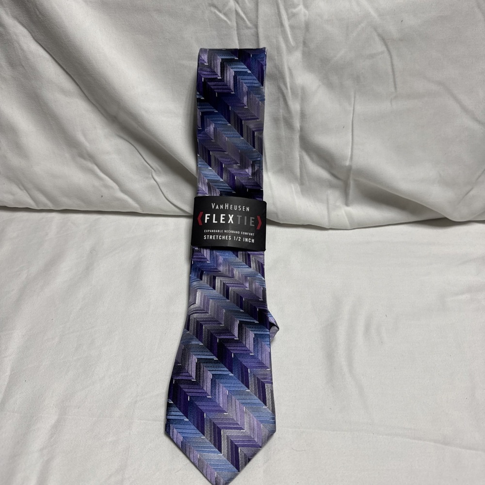 NEW Van Heusen Flex Expandable Neckband Comfort Purple Neck Tie
